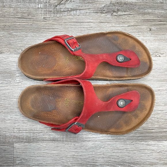 Birkenstock Gizeh Sandals in Dark Red Size 38 or 7-7.5 - Picture 2 of 8